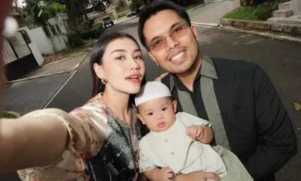 Aaliyah & Thariq Merayakan Lebaran Pertama Sebagai Orang Tua