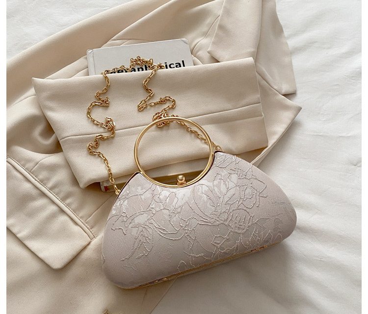 Tren Clutch Bag: Gaya Elegan Untuk Setiap Acara Spesial