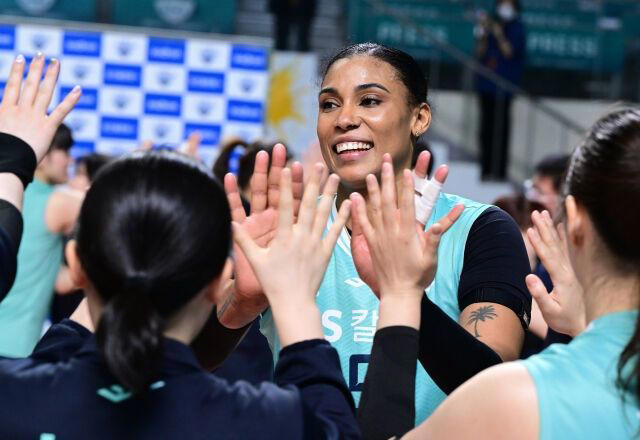 Euforia Mantan Rival Megawati Juara Liga Voli Korea