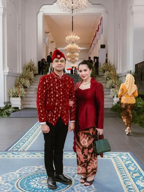 Gaya Nagita Slavina Di HUT RI Ke-81, Tas Mewah Bikin Melongo