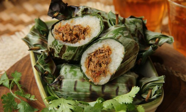 Lalampa Khas Manado, Perpaduan Ketan Pulen & Ikan Berbumbu