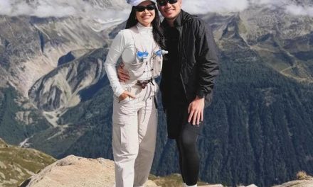 Momen Spesial! Merdi Octavia & Suami Hiking Ke Mont Blanc