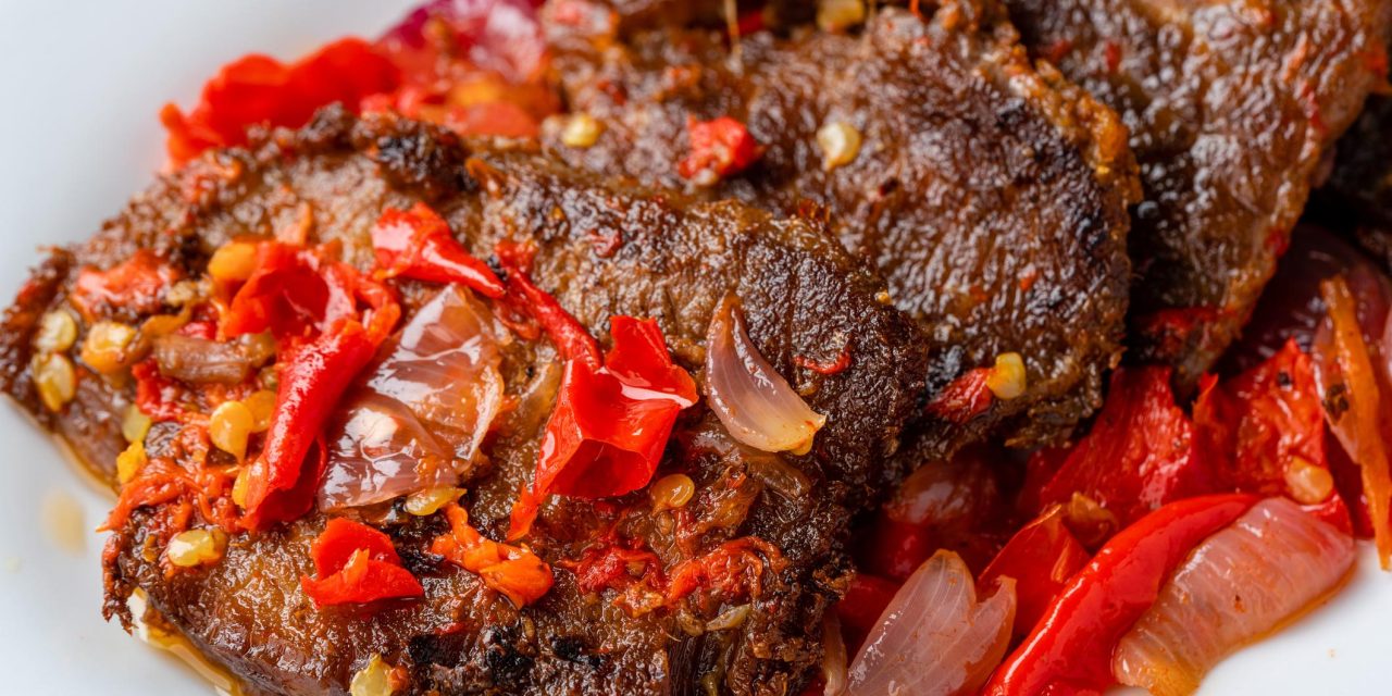 Bikin Nagih! Dendeng Balado Dan Sambal Merah Kaya Rempah