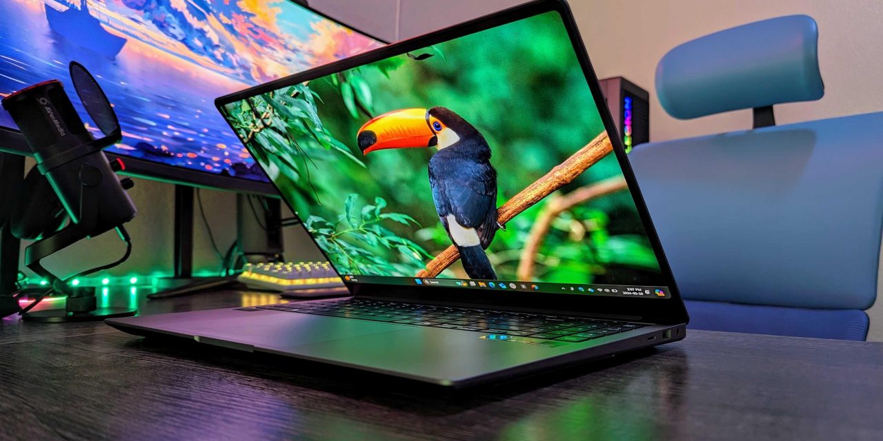 Laptop Premium! Samsung Galaxy Book4 Ultra, RAM – 64 GB